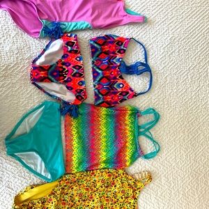 🐠GIRLS SWIMSUIT LOT 7/8🐠